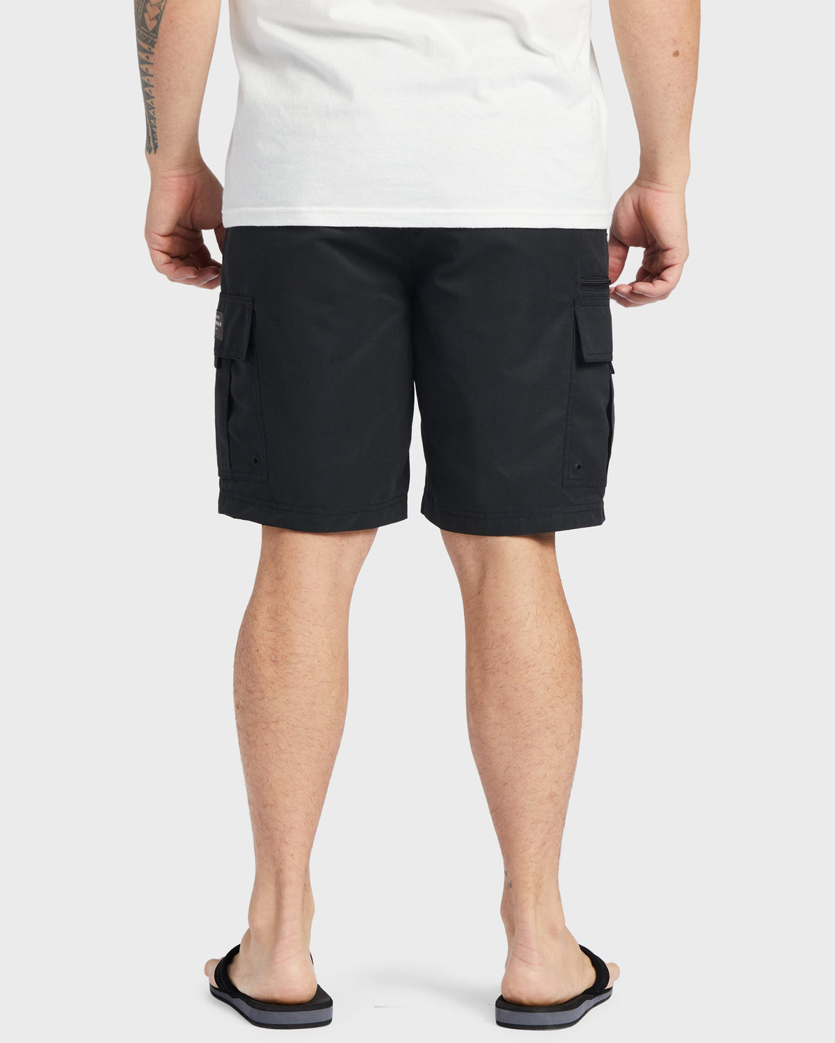 Waterman Maldive Atoll 20" Cargo Shorts - Black