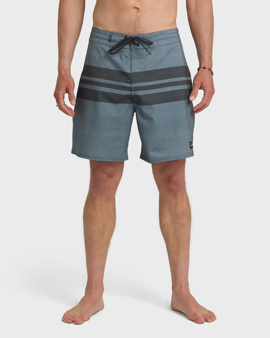 Surfsilk Street Trunk 18" Boardshorts - Black