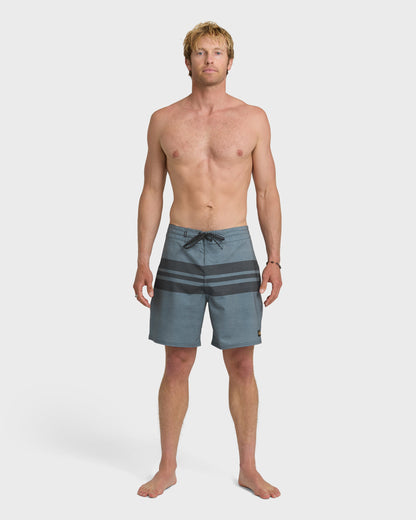 Surfsilk Street Trunk 18" Boardshorts - Black